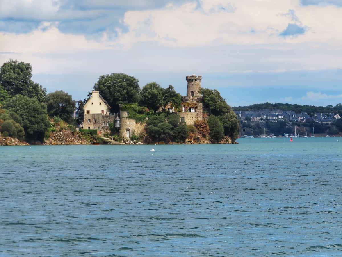 Read more about the article Useful information to enjoy your St Malo to Dinan boat trip on the Rance River